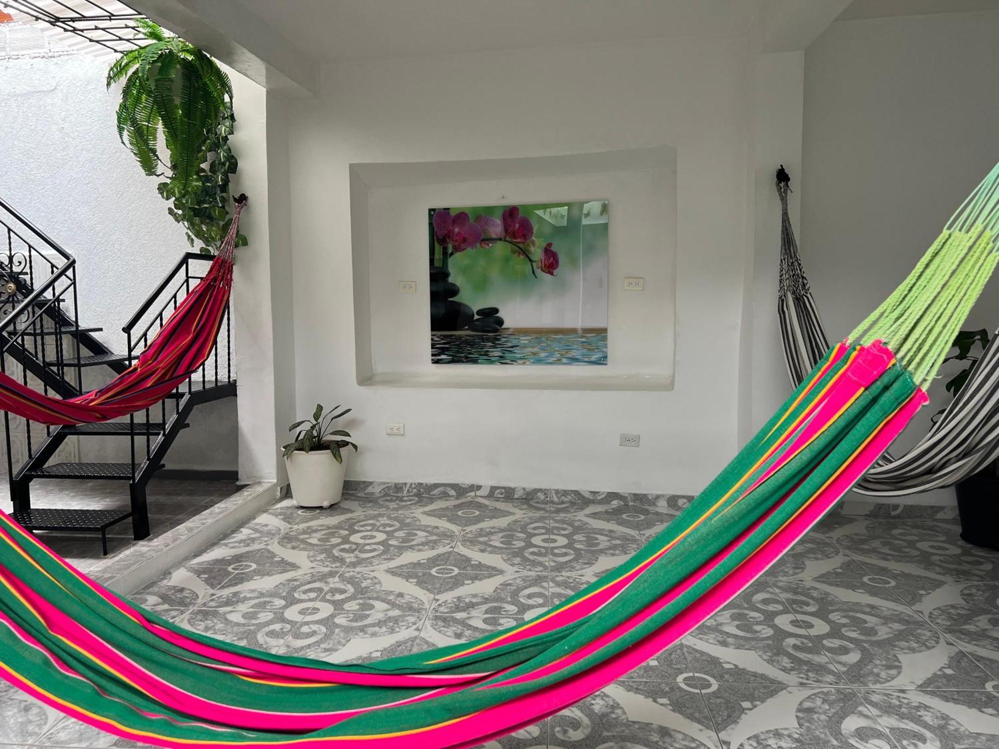 Helena Hostel Cali Zewnętrze zdjęcie
